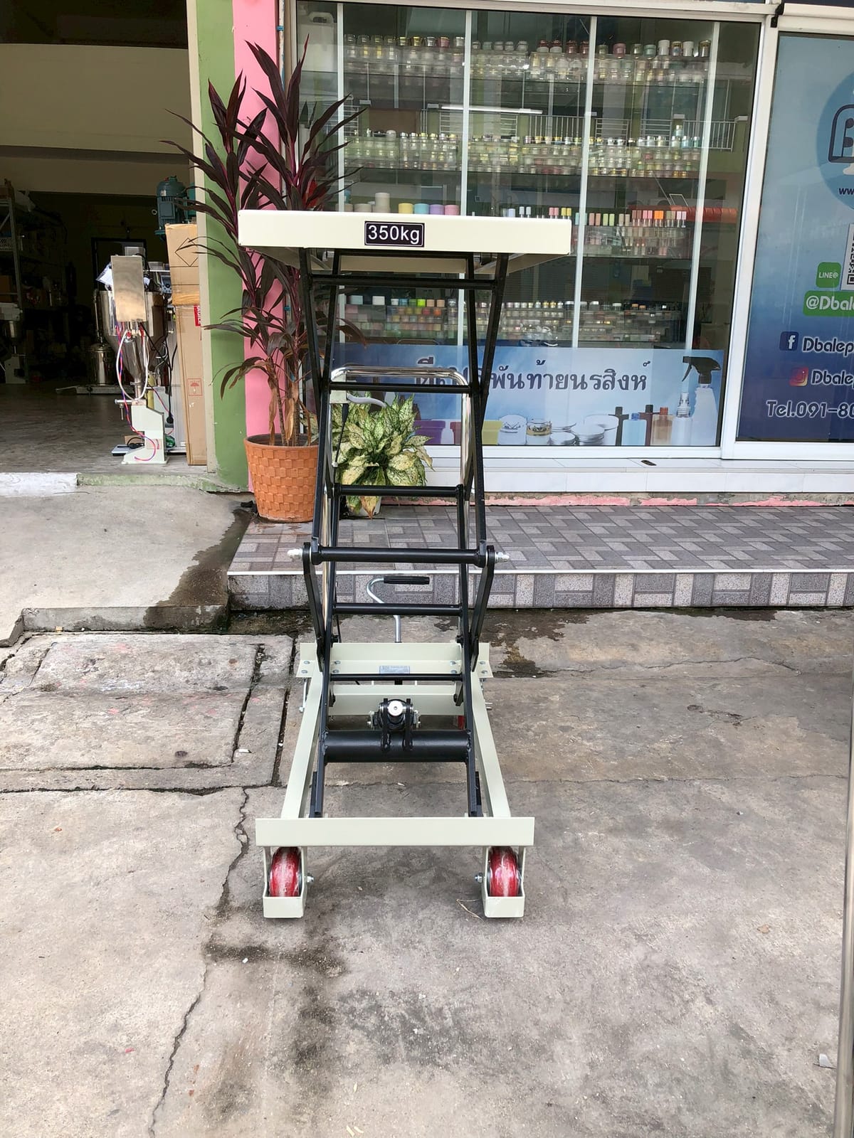 รถเข็นยก Hcat" ที่จะช่วยยกระดับการทำงานของคุณให้ง่ายและรวดเร็วยิ่งขึ้น! 🛠️ รถเข็น ไฮดรอลิค